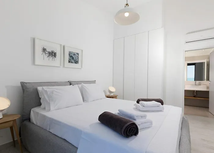 Emerald With Swimming Pool In * Líndos